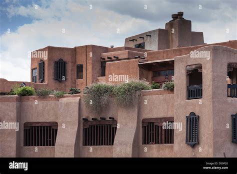 Spanish Pueblo and Territorial style adobe architecture, Sante Fe, New Mexico, USA Stock Photo ...