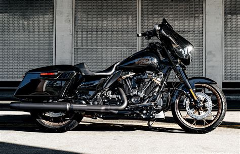 2022 Harley Davidson Street Glide Flat Black