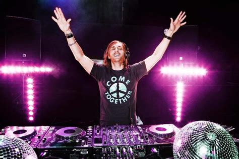 Fan Page of David Guetta: David Guetta – DJ Mix-SAT-01-01-2011