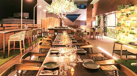 TOP 5 LUXURY RESTAURANTS IN DELHI - Target Tours India