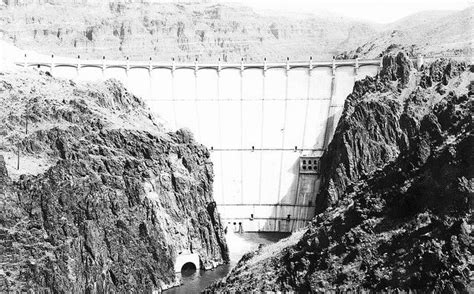 Owyhee Dam near Nyssa, Oregon