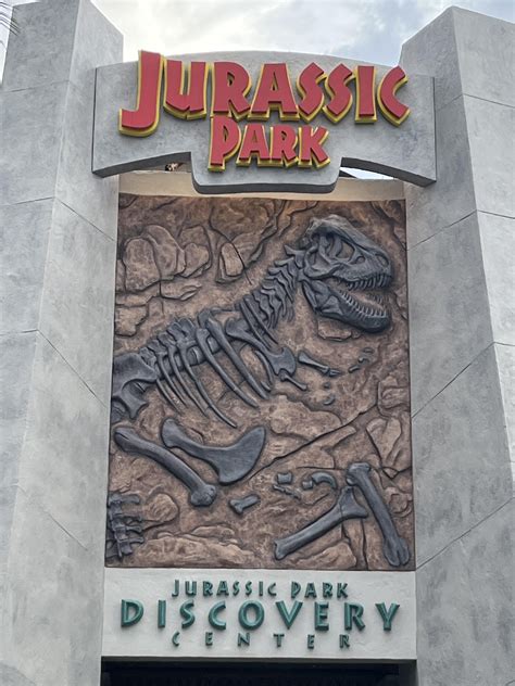 Jurassic Park - Universal's Islands of Adventure - Me and the Mouse Travel