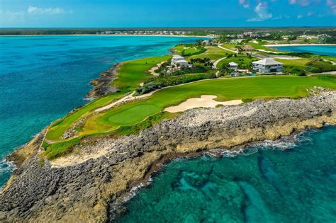 The Top 15 Golf Courses in the Caribbean | SANDALS