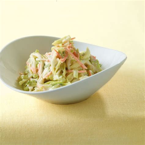 Schmand-Spitzkohl-Salat Rezept - [ESSEN UND TRINKEN]