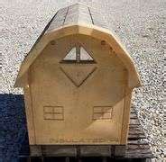 Dog Palace poly insulated dog house - Schneider Auctioneers LLC