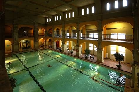 Thermal bath Rudas - Budapest | Thermal Hungary