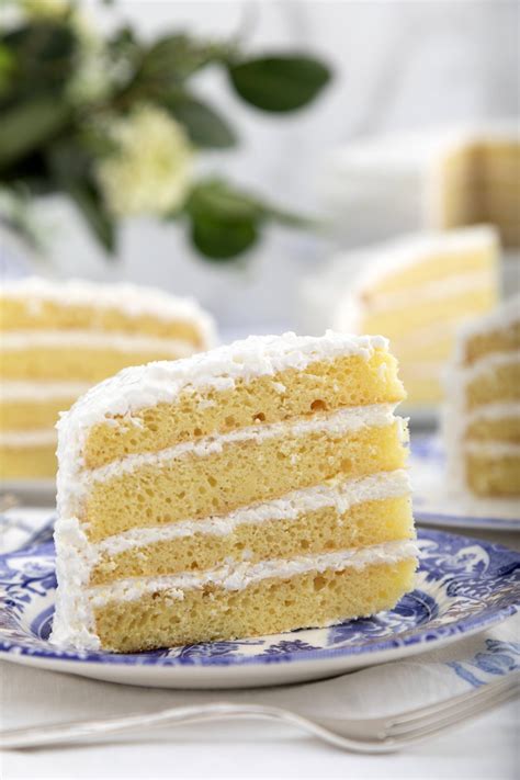 Caroline's Cakes Delivers Seasonal Cake Sensations to Your Door - Southern Lady Magazine