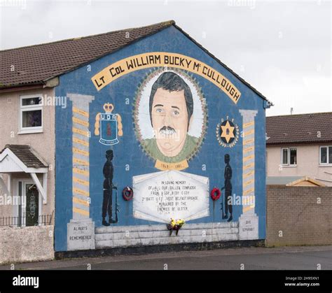 Loyalist propaganda murals in Protestant Shankill in Belfast Northern Ireland Stock Photo - Alamy