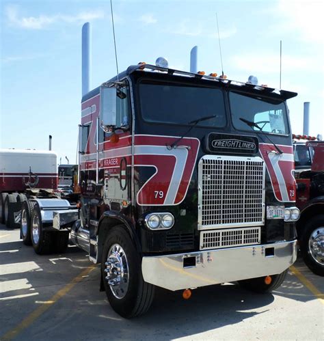 The Ultimate Freightliner Cabover Quick Guide and Photo Gallery