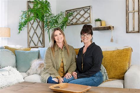 Sister act: Snohomish twins back on HGTV’s ‘Unsellable Houses’ | HeraldNet.com