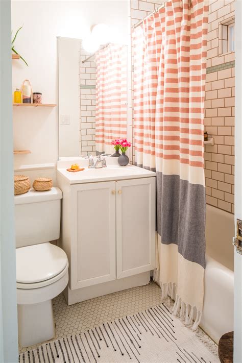 25 Small Bathroom Storage & Design Ideas - Storage Solutions for Tiny Bathrooms | Apartment Therapy