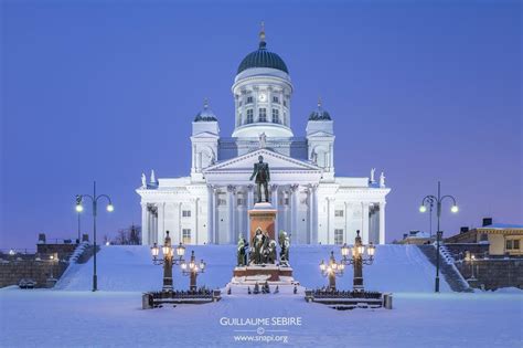 Helsinki Cathedral dressed in snow on a quiet winter morning 🇫🇮 i 2021