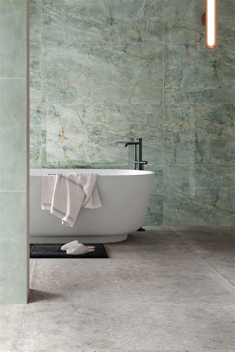 Green Marble Look Porcelain Slab in Bathroom | Green marble bathroom, Bathroom design ...