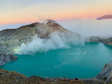 The Kawah Ijen Crater Sunrise Hike | Volcano + Blue Flame + Itinerary