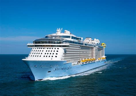 Royal Caribbean Spectrum of the Seas cruise ship - Cruiseable