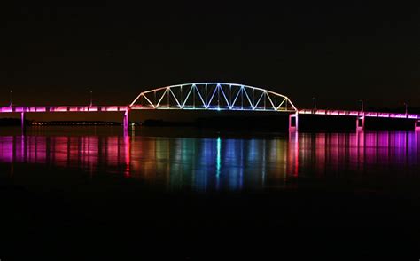 Muscatine's Bridge with new LEDs = sadly, I have yet to see it | Muscatine iowa, Muscatine ...