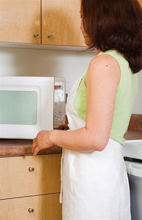 Microwave Oven vs. Toaster Oven | Blain's Farm & Fleet Blog