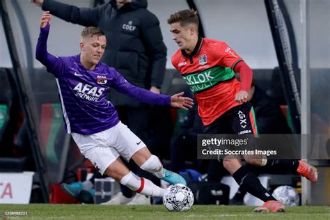 Jesper Karlsson of AZ Alkmaar, Bart van Rooij of NEC Nijmegen during... News Photo - Getty Images