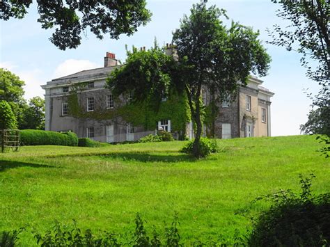 Hale House © John M :: Geograph Britain and Ireland