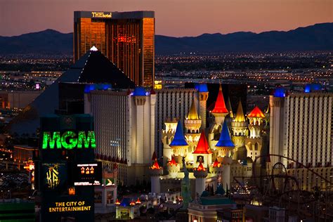 Sunset Strip | South Las Vegas Strip Las Vegas Nevada | James Marvin Phelps | Flickr