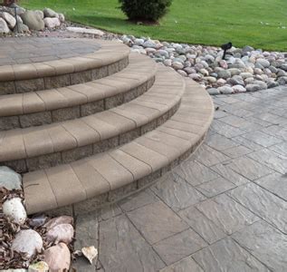 Bullnose | Willow Creek Paving Stones