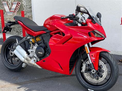 2021 Ducati SuperSport 950 Ducati Red | V1 Moto