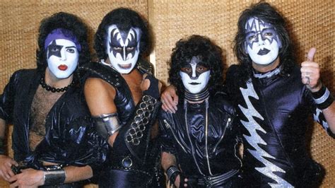 25. September 1981: Kiss debuts the new costumes in support of “(Music ...