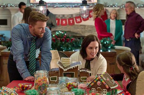 'A Tale Of Two Christmases' Hallmark Movie Premiere: Cast, Trailer ...