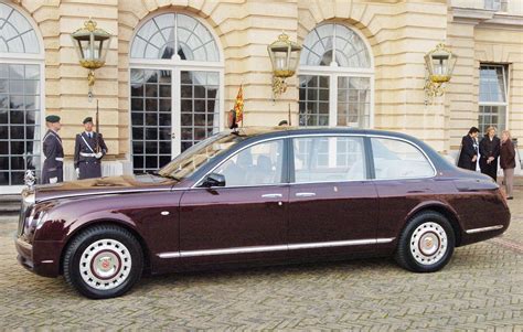 Queen Elizabeth II's Vintage Rolls Royce Is Up for Sale | Rolls royce ...