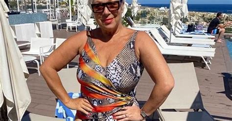 Denise Welch stuns social media with age-defying swimsuit photo while ...