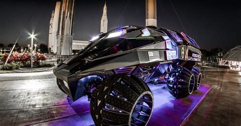 NASA Concept Mars Rover Was Designed to "Intimidate Aliens"