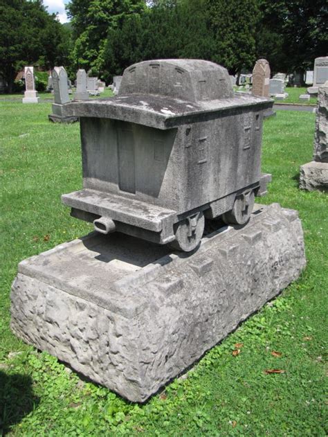 17 Best images about Old Grave Marker Symbols on Pinterest | The old ...