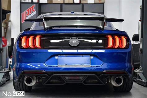 Rear Bumper - PREMIUM (MUSTANG 18-21 Ecoboost, GT) - AMERICAN PARTS