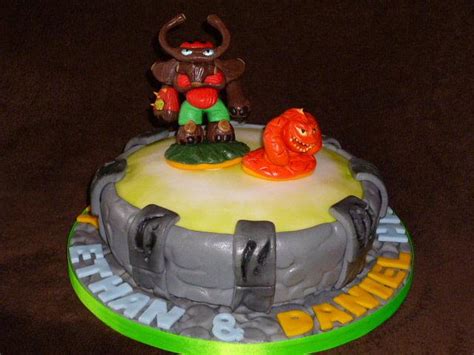 Skylanders Giants Birthday Cake - cake by Simply Baked - CakesDecor