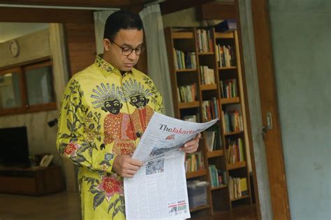 Jakarta Governor Anies Baswedan ‏@aniesbaswedan in an impressive Batik shirt on # ...