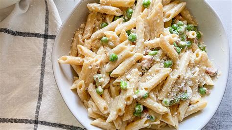 Creamy Pasta With Pancetta And Peas Recipe