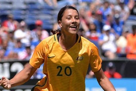 Australian forward Sam Kerr joins Chelsea - Power Sportz Magazine