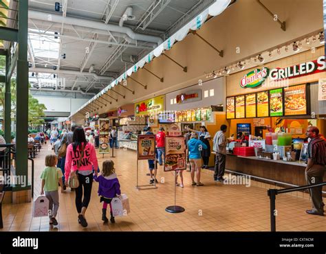 Food Court in the Mall of America, Bloomington, Minneapolis Stock Photo ...