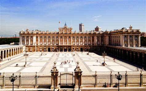 Royal Palace of Madrid, One of The Largest and Most Beautiful Castles ...