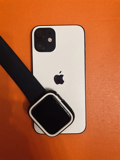 Black/white : iPhone12