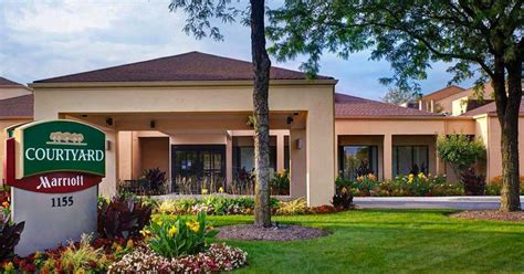 Courtyard by Marriott - Naperville Hotels - Visit Naperville