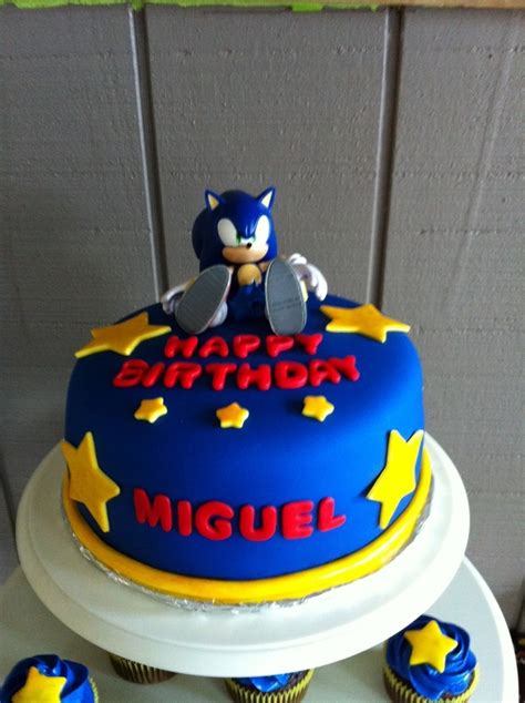 Sonic Cake - CakeCentral.com