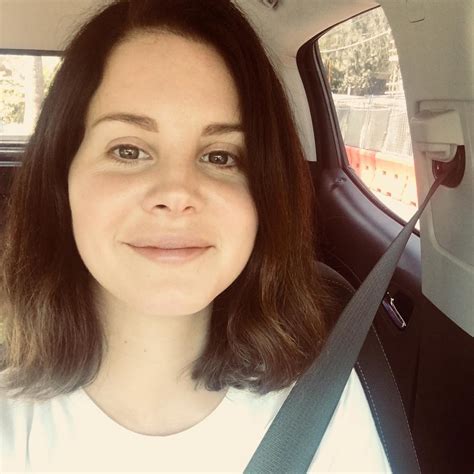 Lana No Makeup Selfie | Makeupview.co