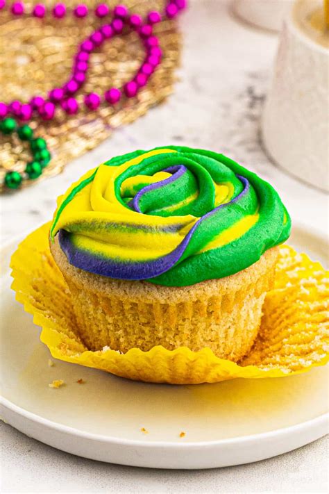 Mardi Gras Cupcakes Recipe - Easy Dessert Recipes