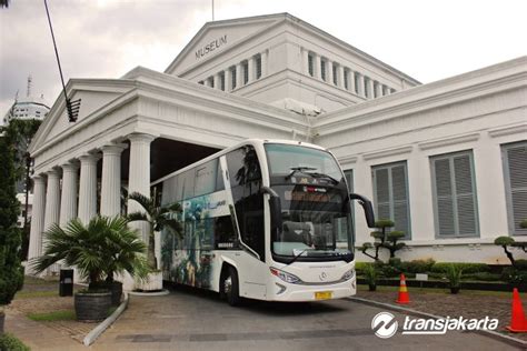 Bus Wisata Transjakarta: #JakartaExporer – PT Transportasi Jakarta