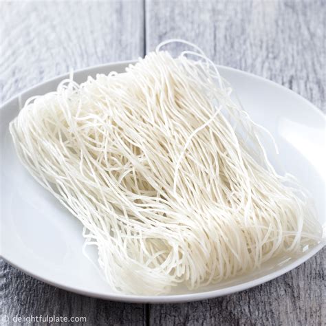 Vietnamese vermicelli noodles (Bun) - Delightful Plate