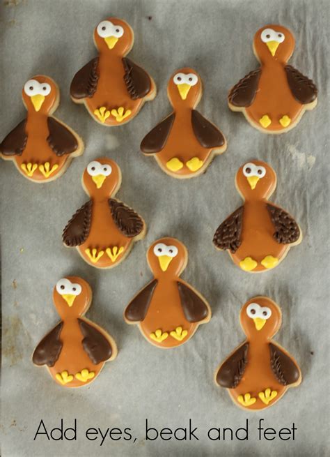 Thanksgiving Turkey Cookies | Lil' Miss Cakes