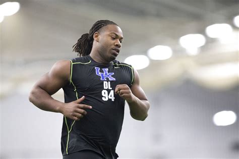 NFL draft 2015: Baltimore Ravens pick Kentucky DE Za'Darius Smith in ...