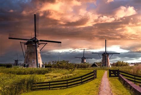 Kinderdijk (Netherlands) | Kinderdijk is a village in the th… | Flickr