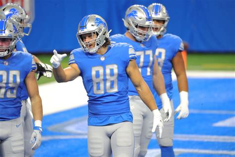 T.J. Hockenson Appears on Bussin with the Boys Podcast - Sports Illustrated Detroit Lions News ...